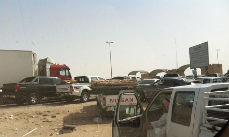 عطل يشلّ منافذ الكويت الحدودية لأكثر من 6 ساعات 