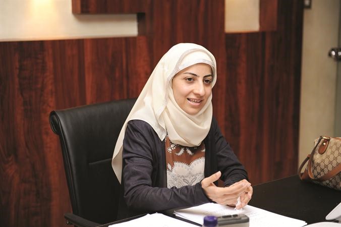 دفاطمة خريبط اول امراة كويتية متخصصة في مجال الطب الرياضي﻿