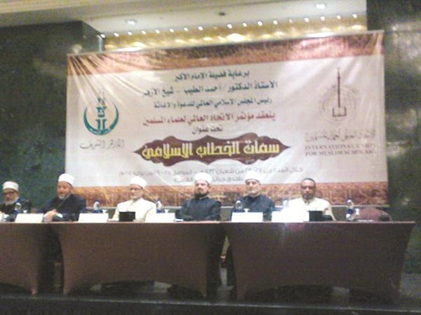 الفلاح: من أعظم المصائب التي تبتلى بها الأمة وتحرك النفوس موت العلماء لأن بموتهم يرفع العلم النافع وينتشر الجهل الناقع
