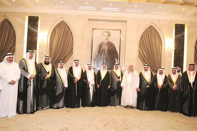 لقطة تذكارية للوفد مع سلطان بن حثلين﻿