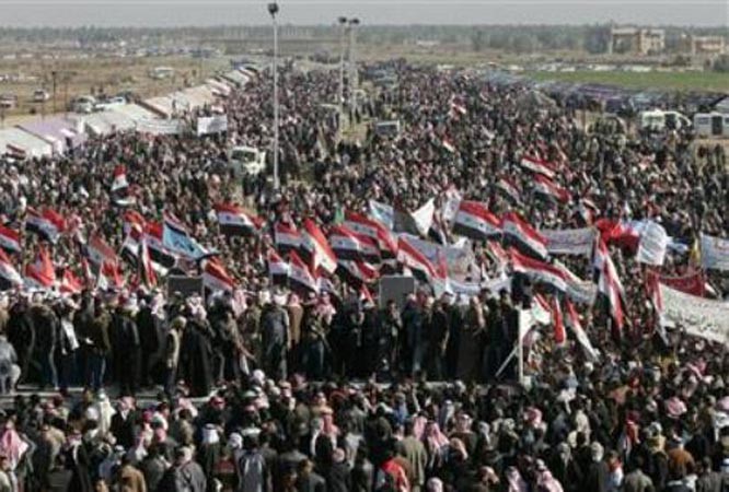مظاهرات سنية في الموصل والأنبار لوقف التدخل الإيراني بالعراق