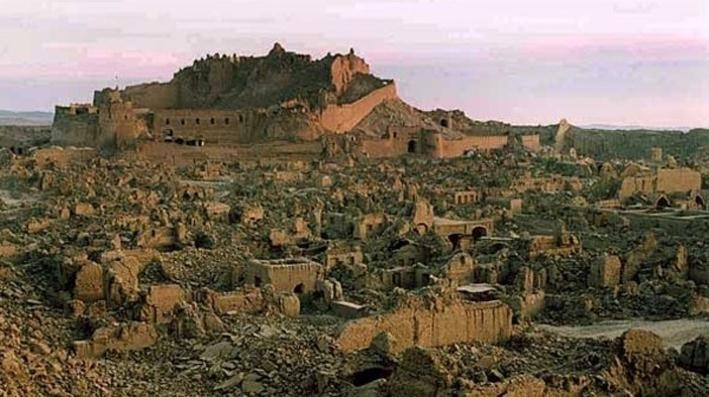 الزلزال الاخير يعزز المخاوف من المفاعل النووي الايراني﻿
