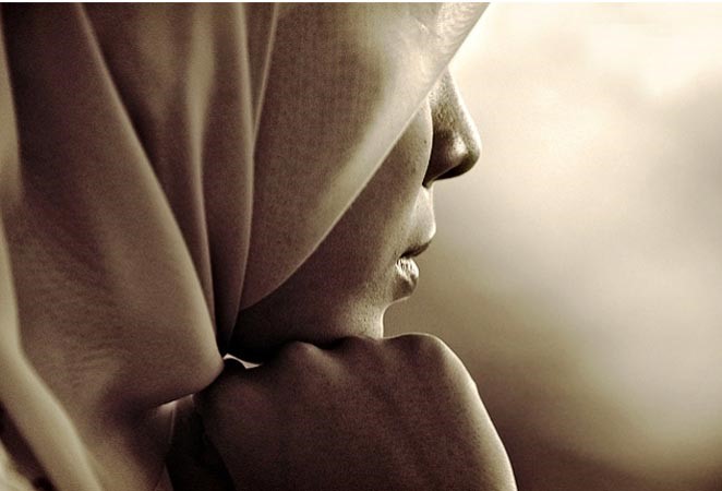 الحجاب يقتل بريطانية بعد إحراقها للمرة الرابعة