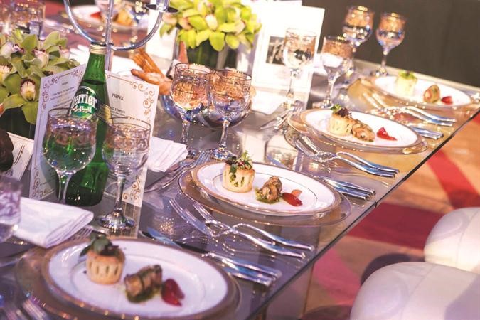 اشهى الاطباق في كراون بلازا