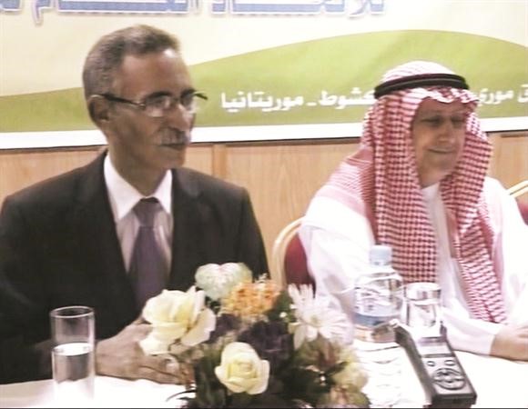 الزميل احمد بهبهاني ووزير الاتصال الموريتاني محمد يحيى ولد حرمة