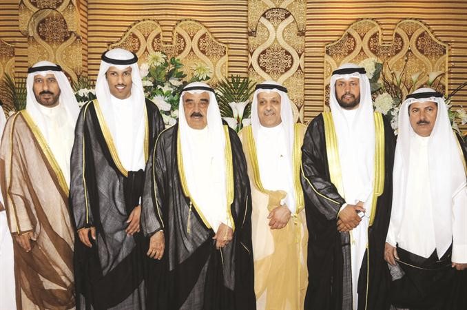 الشيخ فيصل السعود مباركا انور الكندري
