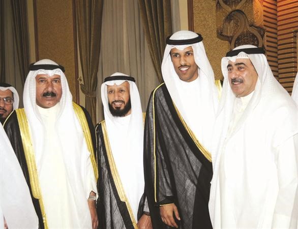 ناصر الروضان يبارك
