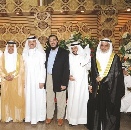 خالد الهلفي ودمحمد زبيد ودجمال الحربي يباركون
