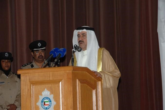 الشيخ احمد الحمود متحدثا خلال حفل تخريج ضباط الاكاديمية