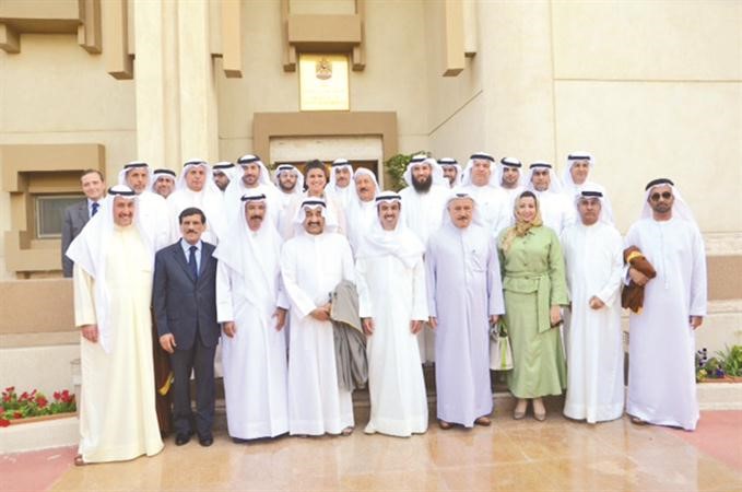 علي الراشد يتوسط جاسم الخرافي ونبيل الفضل وذكرى الرشيدي مع السفير الاماراتي علي بن شكر ورئيس البرلمان العربي احمد الجروان ورئيس البرلمان الاردني سعد السرور ﻿