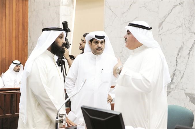 مموسى الصراف وفرز المطيري ومانع العجمي