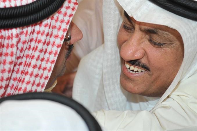 مسلم البراك يستقبل المتعاطفين معه﻿