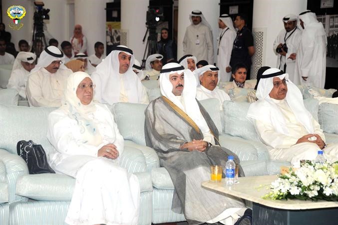 الرئيس علي الراشد ونائبه مبارك الخرينج ود معصومة المبارك ﻿