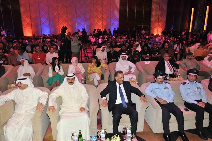 د الهيفي ووكيل الوزارة المساعد للشؤون المالية ومدير ادارة الطوارئ الطبية