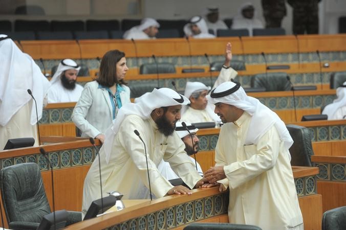 انس الصالح متحدثا الى حماد الدوسري﻿