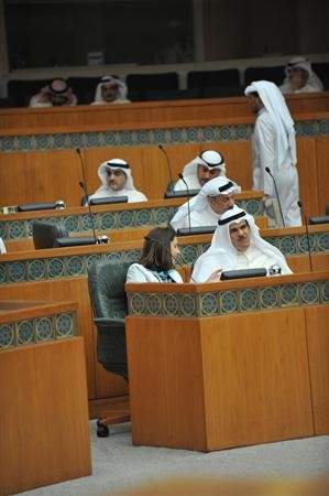الشيخ سلمان الحمود ودرولا دشتي﻿