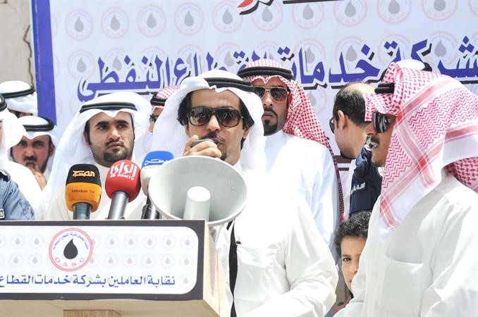 عبد العزيز الشرثان متحدثا خلال الاعتصام سعود سالم