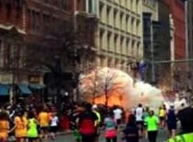 بالفيديو.. شاهد أميركيين ينهبون الأكشاك بعد تفجيرات بوسطن .. وصورة شبح رجل فوق "مبنى" تثير الجدل