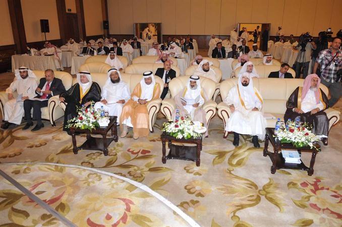 جانب من المشاركين والمتحدثين والحاضرين في الملتقى الرابع للتامين التعاوني سعود سالم