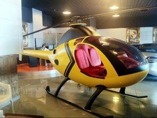 سيارة مرسيدس مطلية بـ18 كيلو ذهب في الإمارات.. وثري هندي يشتري بوغاتي بـ 7.5 مليون درهم 