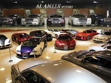 سيارة مرسيدس مطلية بـ18 كيلو ذهب في الإمارات.. وثري هندي يشتري بوغاتي بـ 7.5 مليون درهم 