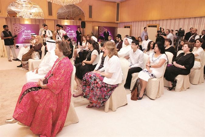 متابعة من الحضور
