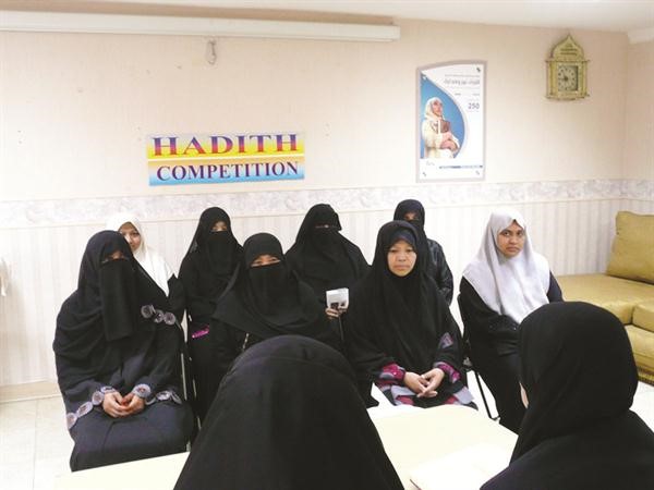جانب من المشاركات في المسابقة﻿