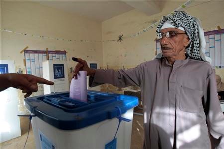 الانتماءات العشائرية والطائفية تخيم على أول انتخابات مجالس محلية عراقية منذ الانسحاب الأميركي