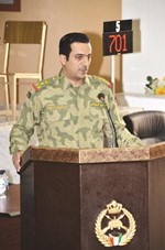 العميد الركن نادر شيهان ملقيا كلمته