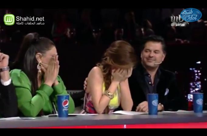 بالفيديو.. شاهد نانسي عجرم تنفجر بالبكاء.. وأحلام تعطي درساً مضللاً في الجغرافيا