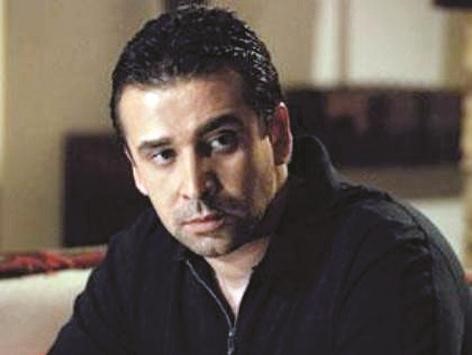 كريم عبدالعزيز 