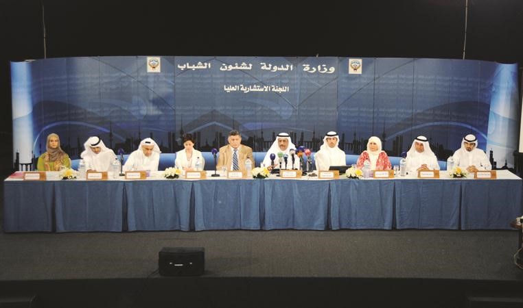 اعضاء اللجنة الاستشارية العليا خلال المؤتمر الصحافي 	هاني الشمري﻿