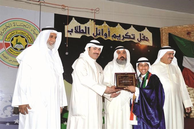  وتكريم الطالب المثالي للصف السابع﻿