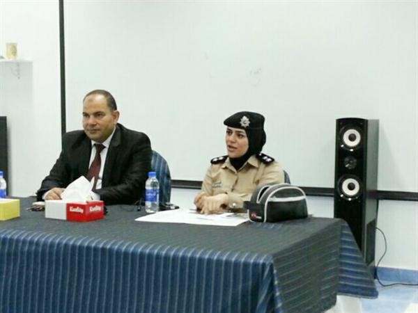 الملازم اول اسراء بولند خلال المحاضرة