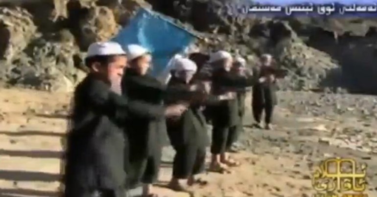 بالفيديو.. "جيش الطفولة الإرهابي " فيديو صادم لتدريب صغار المسلمين على استخدام الأسلحة