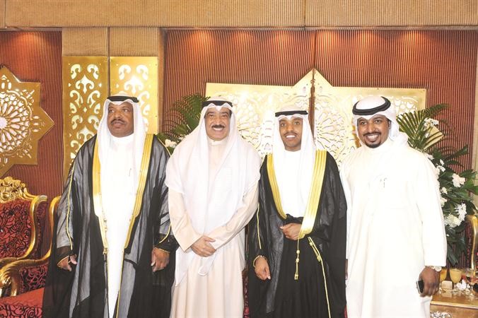 الفريق ناصر الدعي يبارك
