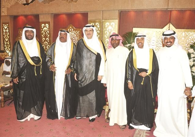 الشيخ سلمان الحمود وفواز مرزوق يباركون