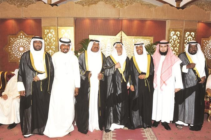 الشيخ علي الجراح ومحمد العدوان يباركان