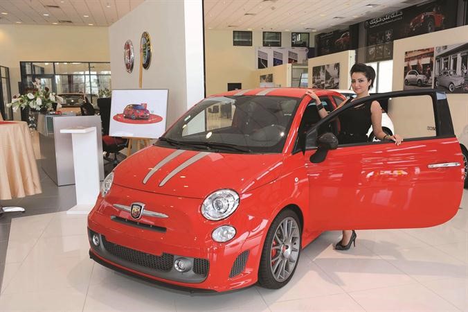 سيارة فيات 500 الايقونية الرائعة