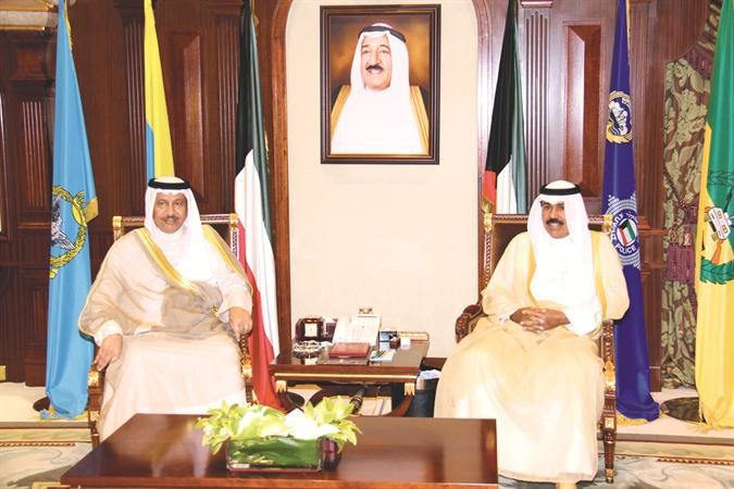  سمو ولي العهد الشيخ نواف الاحمد مستقبلا سمو الشيخ جابر المبارك ﻿