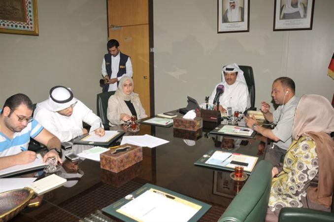 ناصر العمار خلال الاجتماع
