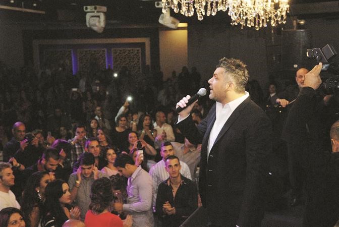 فارس كرم في حفلته الغنائية 