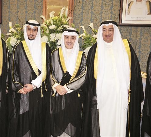 الشيخ داحمد الناصر مباركا
