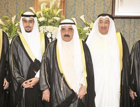 الشيخ فيصل السعود يبارك للمعرس ووالده
