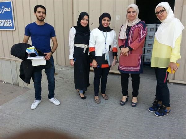 م استقلال المسلم والفريق المشارك في الجولة