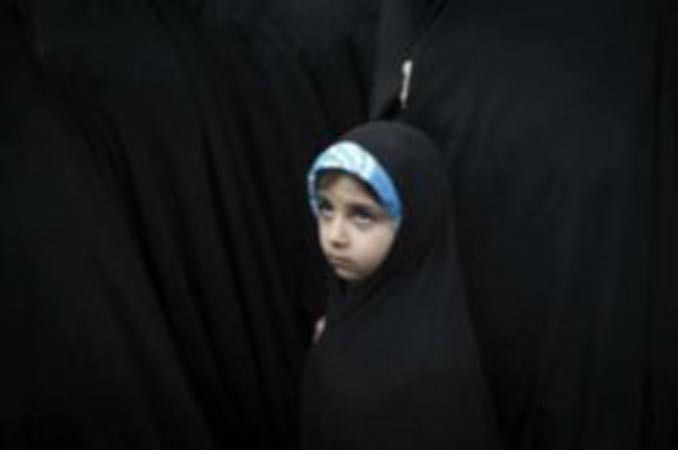 إيران تشهد زواج 850 ألف فتاة صغيرة بعمر الـ 9 أعوام 