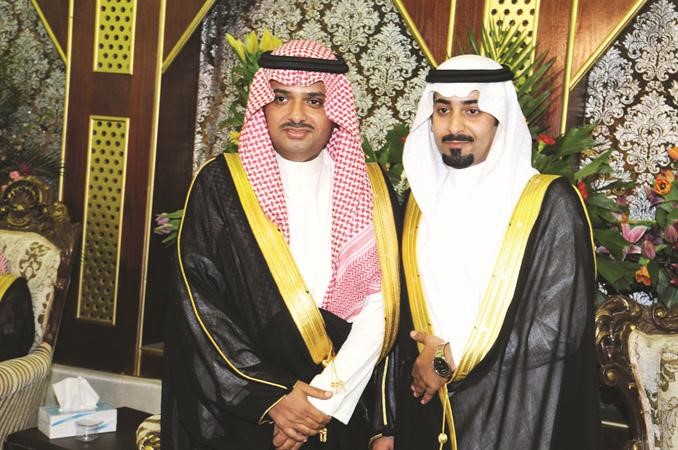 محمد بن جمعة يقدم التهاني للمعرس خالد الشليويح﻿