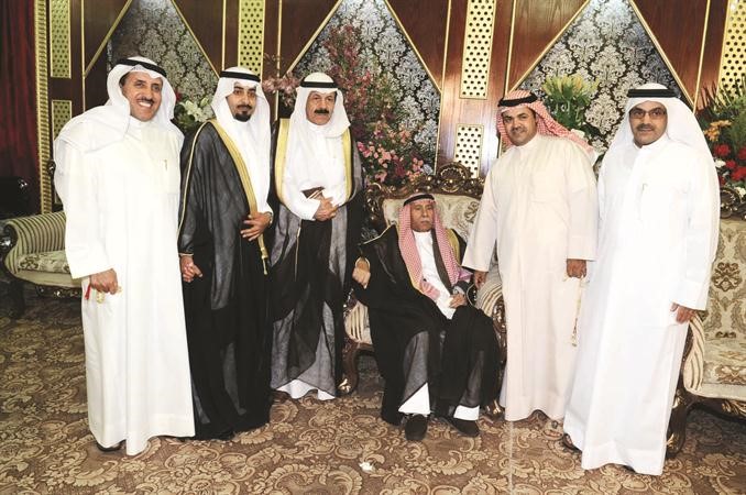 ناصر بن زريبة وولداه وعلي الزعبي يباركون﻿