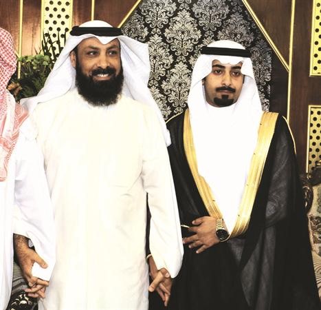 مانع العجمي يبارك للمعرس خالد الشليويح﻿