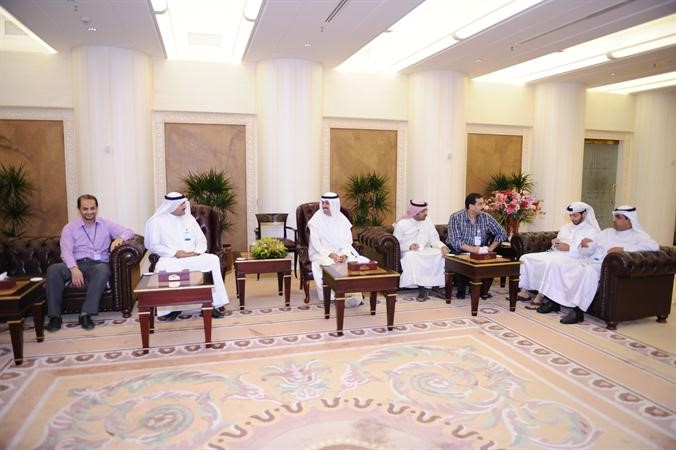رئيس مجلس الامة علي الراشد مع الزميلين حسين الرمضان ورائد يوسف